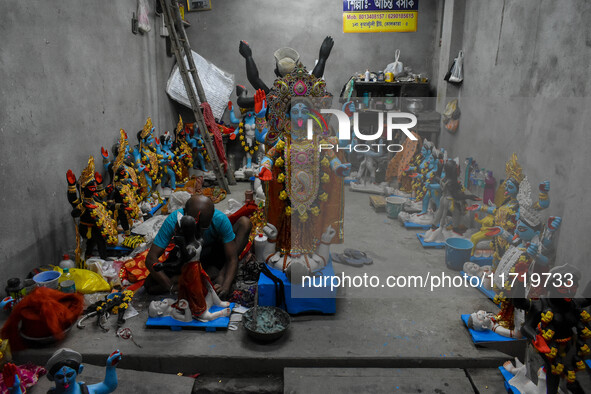 Artists make idols of Goddess Kali ahead of the Kali Puja and Diwali festival in Kolkata, India, on October 29, 2024. 