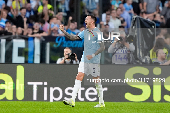 Matias Vecino of SS Lazio celebrates after scoring third goal during the Serie A Enilive match between SS Lazio and Genoa CF at Stadio Olimp...