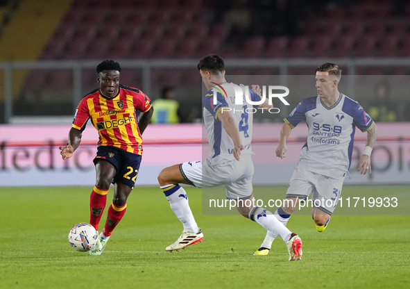 Lameck Banda of US Lecce is in action during the Serie A match between Lecce and Verona in Lecce, Italy, on October 29, 2024. 