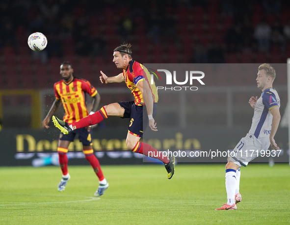 Federico Baschirotto of US Lecce is in action during the Serie A match between Lecce and Verona in Lecce, Italy, on October 29, 2024. 