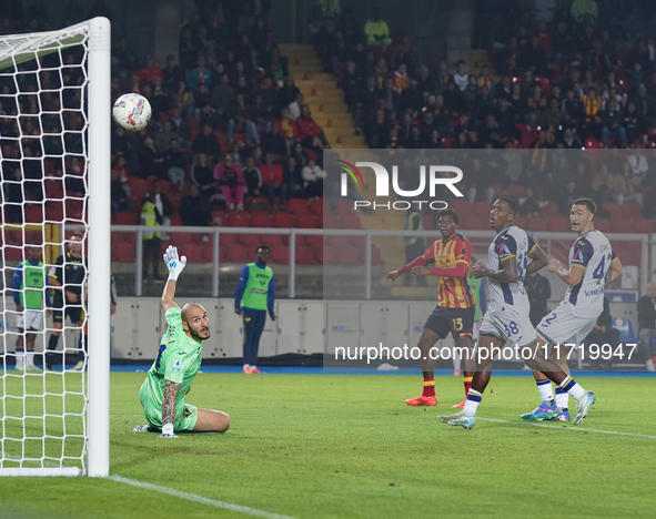 Patrick Dorgu of US Lecce is in action during the Serie A match between Lecce and Verona in Lecce, Italy, on October 29, 2024. 