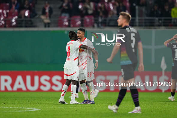 Benjamin Henrichs of Leipzig with post game celebration during the DFB Cup  Second Round match between RB Leipzig and FC St. Pauli at Red Bu...