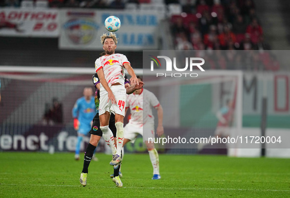 Kevin Kampl of Leipzig heads during the DFB Cup  Second Round match between RB Leipzig and FC St. Pauli at Red Bull arena, Leipzig, Germany...