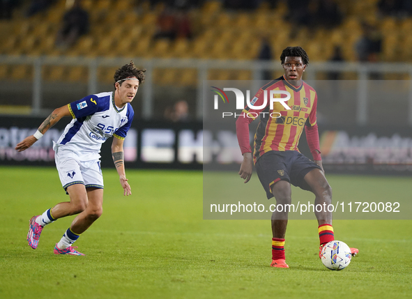 Patrick Dorgu of US Lecce is in action during the Serie A match between Lecce and Verona in Lecce, Italy, on October 29, 2024. 