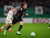 Eric Smith of FC St. Pauli controls the ball during the DFB Cup  Second Round match between RB Leipzig and FC St. Pauli at Red Bull arena, L...