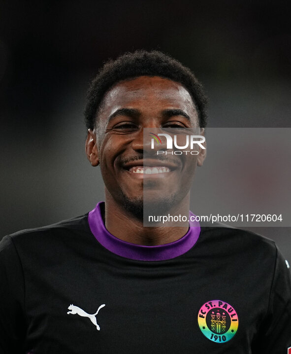 Oladapo Afolayan of FC St. Pauli looks on during the DFB Cup  Second Round match between RB Leipzig and FC St. Pauli at Red Bull arena, Leip...