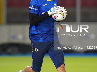 Simone Perilli of Hellas Verona participates in the Serie A match between Lecce and Verona in Lecce, Italy, on October 29, 2024. (