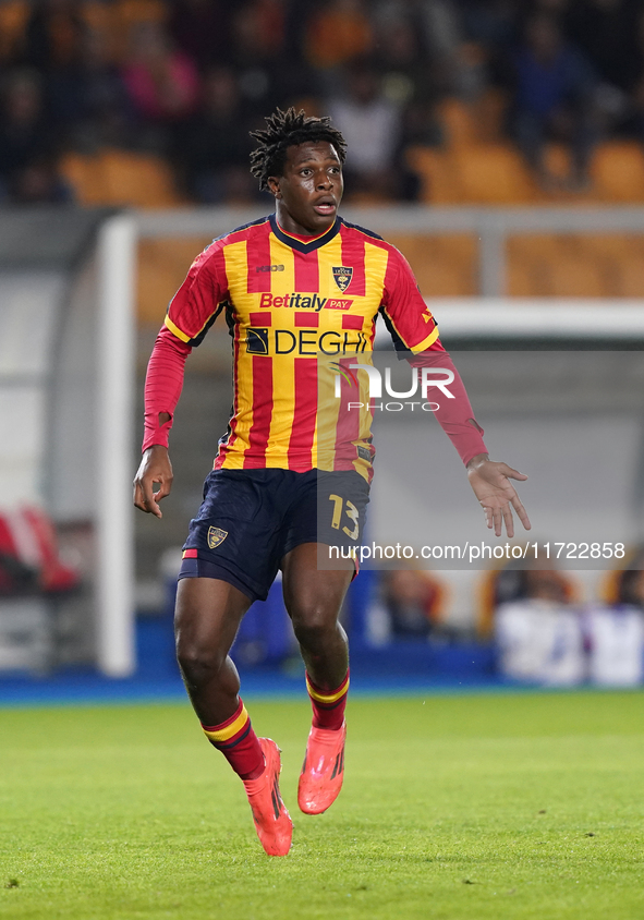 Patrick Dorgu of US Lecce is in action during the Serie A match between Lecce and Verona in Lecce, Italy, on October 29, 2024. 