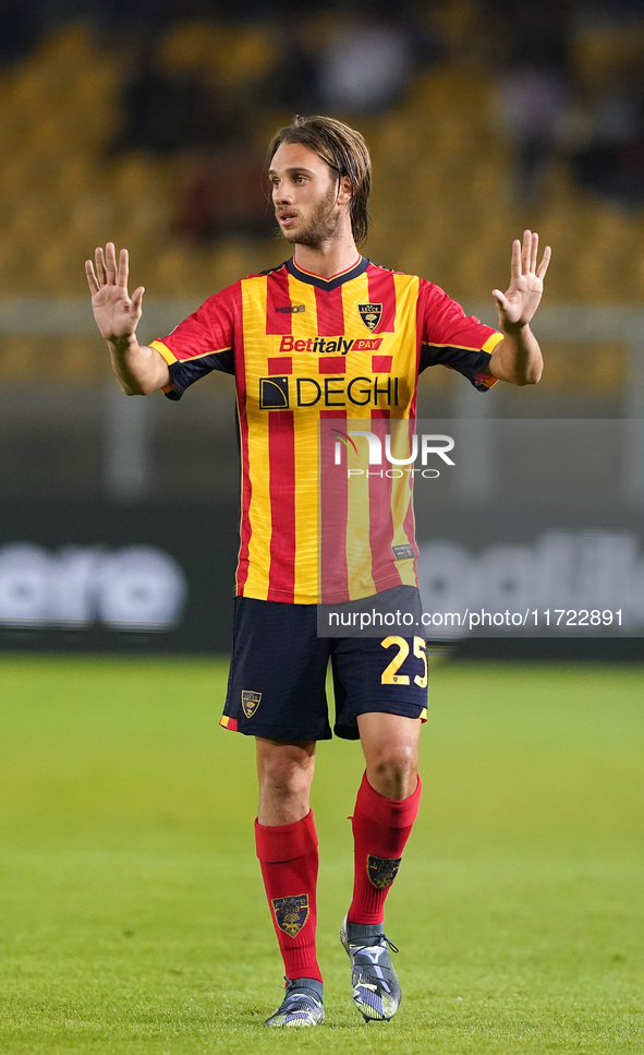 Antonino Gallo of US Lecce is in action during the Serie A match between Lecce and Verona in Lecce, Italy, on October 29, 2024. 