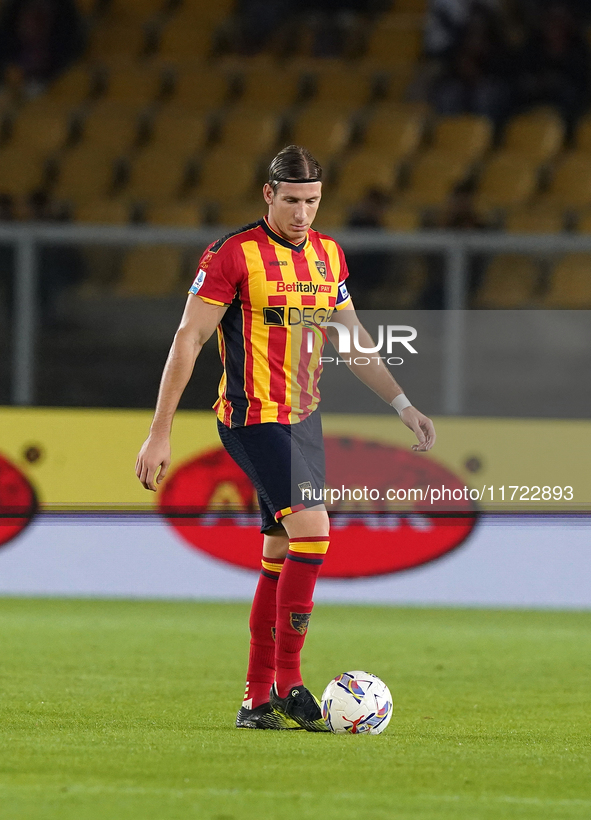 Federico Baschirotto of US Lecce is in action during the Serie A match between Lecce and Verona in Lecce, Italy, on October 29, 2024. 