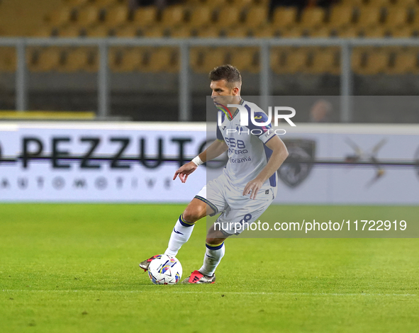 Darko Lazovic of Hellas Verona is in action during the Serie A match between Lecce and Verona in Lecce, Italy, on October 29, 2024. 