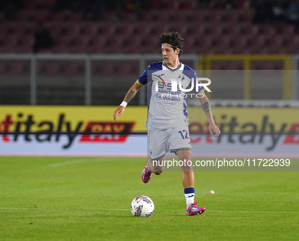 Domagoj Bradaric of Hellas Verona plays during the Serie A match between Lecce and Verona in Lecce, Italy, on October 29, 2024. 