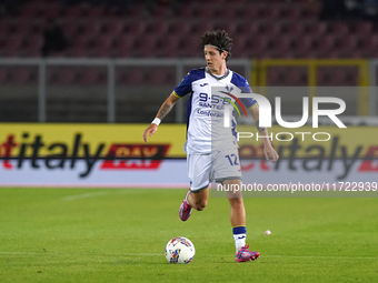 Domagoj Bradaric of Hellas Verona plays during the Serie A match between Lecce and Verona in Lecce, Italy, on October 29, 2024. (