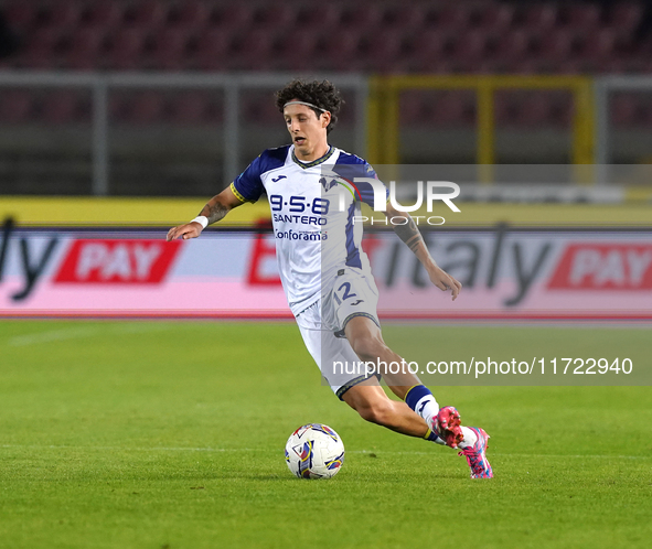 Domagoj Bradaric of Hellas Verona plays during the Serie A match between Lecce and Verona in Lecce, Italy, on October 29, 2024. 