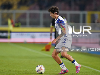 Domagoj Bradaric of Hellas Verona plays during the Serie A match between Lecce and Verona in Lecce, Italy, on October 29, 2024. (