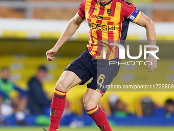 Federico Baschirotto of US Lecce is in action during the Serie A match between Lecce and Verona in Lecce, Italy, on October 29, 2024. (