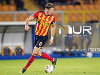 Federico Baschirotto of US Lecce is in action during the Serie A match between Lecce and Verona in Lecce, Italy, on October 29, 2024. (