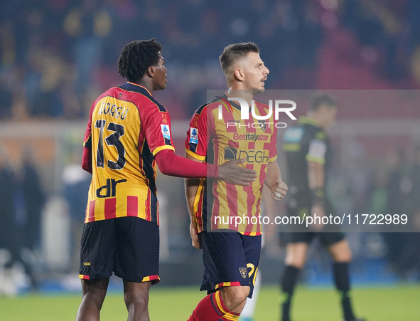 Ylber Ramadani of US Lecce gestures during the Serie A match between Lecce and Verona in Lecce, Italy, on October 29, 2024. 