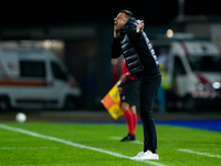 Roberto D'Aversa head coach of Empoli FC yells during the Serie A Enilive match between Empoli FC and FC Internazionale at Stadio Carlo Cast...