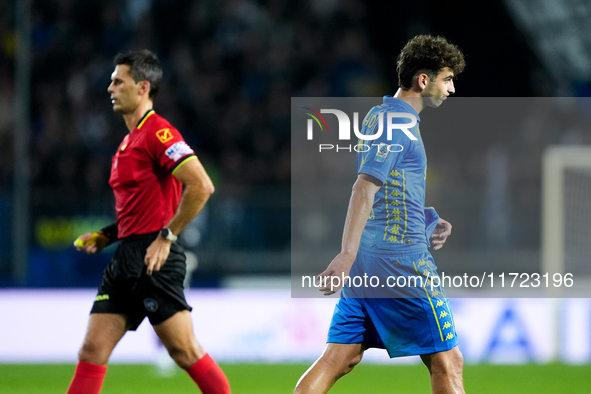 Saba Goglichidze of Empoli FC leaves the pitch after receiving a red card during the Serie A Enilive match between Empoli FC and FC Internaz...