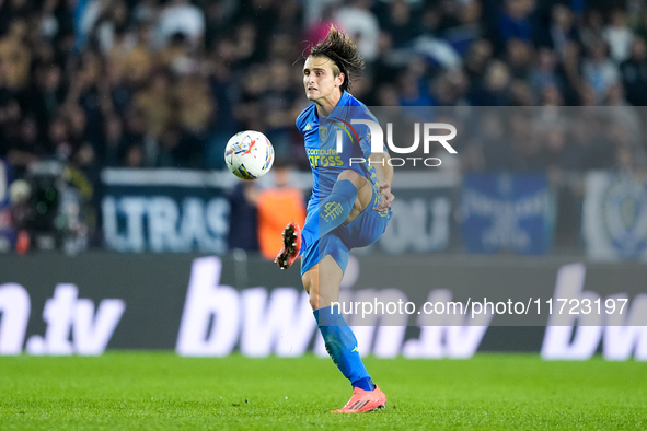 Lorenzo Colombo of Empoli FC controls the ball during the Serie A Enilive match between Empoli FC and FC Internazionale at Stadio Carlo Cast...