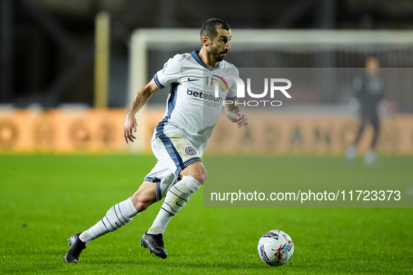 Henrikh Mkhitaryan of FC Internazionale in action during the Serie A Enilive match between Empoli FC and FC Internazionale at Stadio Carlo C...