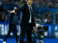 Simone Inzaghi head coach of FC Internazionale gestures during the Serie A Enilive match between Empoli FC and FC Internazionale at Stadio C...