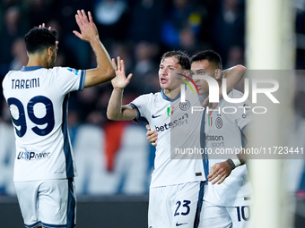 Lautaro Martinez of FC Internazionale celebrates with Nicolo' Barella after scoring third goal during the Serie A Enilive match between Empo...