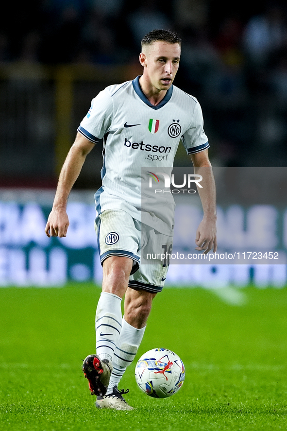 Davide Frattesi of FC Internazionale in action during the Serie A Enilive match between Empoli FC and FC Internazionale at Stadio Carlo Cast...