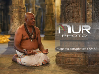 A Hindu devotee offers a prayer for Diwali at the Sri Ponnambala Vaneswarar Hindu temple in Colombo, Sri Lanka, on October 31, 2024. Diwali,...