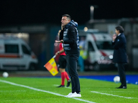 Roberto D'Aversa head coach of Empoli FC looks on during the Serie A Enilive match between Empoli FC and FC Internazionale at Stadio Carlo C...