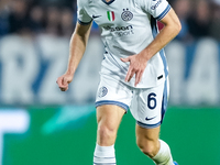 Stefan de Vrij of FC Internazionale during the Serie A Enilive match between Empoli FC and FC Internazionale at Stadio Carlo Castellani on O...