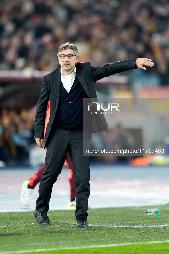 Ivan Juric head coach of AS Roma gestures during the Serie A Enilive match between Empoli FC and FC Internazionale at Stadio Carlo Castellan...