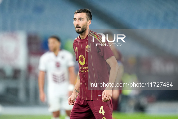 Bryan Cristante of AS Roma looks on during the Serie A Enilive match between Empoli FC and FC Internazionale at Stadio Carlo Castellani on O...