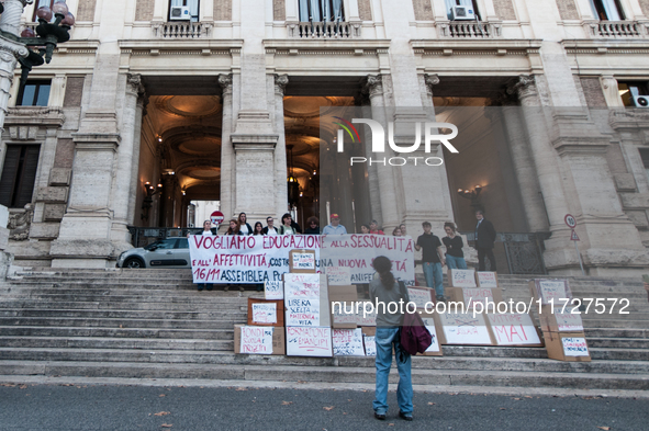 OSA students perform a flash mob in front of the Ministry of Education and Merit to request sexual and affective education in schools in Rom...