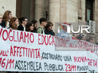 OSA students perform a flash mob in front of the Ministry of Education and Merit to request sexual and affective education in schools in Rom...