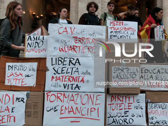 OSA students perform a flash mob in front of the Ministry of Education and Merit to request sexual and affective education in schools in Rom...