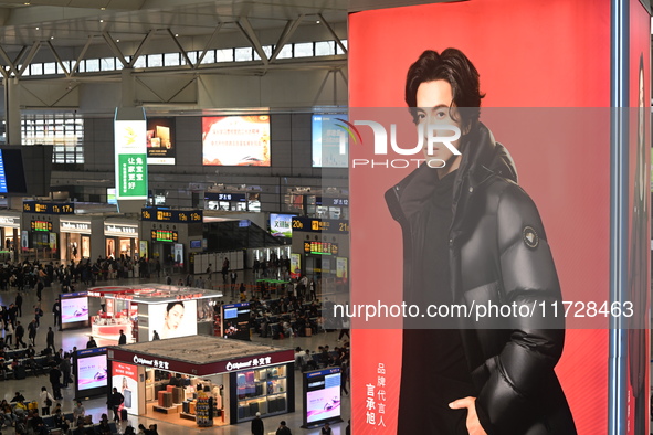 The waiting hall of Hongqiao Railway Station in Shanghai, China, on November 1, 2024, is crowded with passengers. Affected by Typhoon Kong-R...