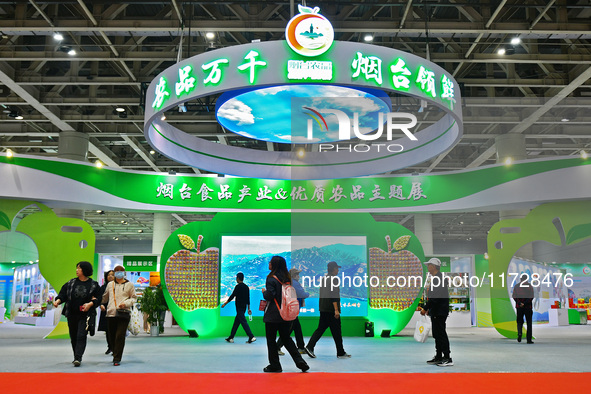 Visitors visit the Yantai International Food (Prepared Dishes) Industry Expo 2024 in Yantai, China, on November 1, 2024. 