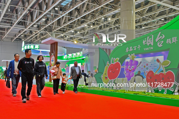 Visitors visit the Yantai International Food (Prepared Dishes) Industry Expo 2024 in Yantai, China, on November 1, 2024. 