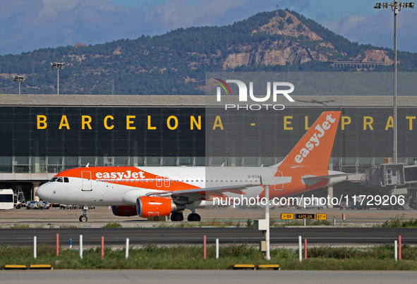 An Airbus A319-111 from easyJet is on the runway ready to take off from Barcelona airport in Barcelona, Spain, on October 8, 2024. 