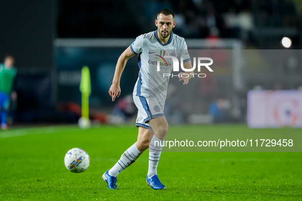 Stefan de Vrij of FC Internazionale during the Serie A Enilive match between Empoli FC and FC Internazionale at Stadio Carlo Castellani on O...