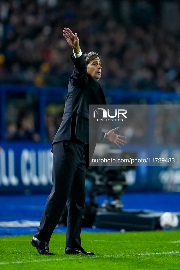 Simone Inzaghi head coach of FC Internazionale gestures during the Serie A Enilive match between Empoli FC and FC Internazionale at Stadio C...