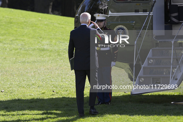 US President Joe Biden departs the White House en route to Philadelphia, Pennsylvania, on November 1, 2024, at South Lawn/White House in Was...