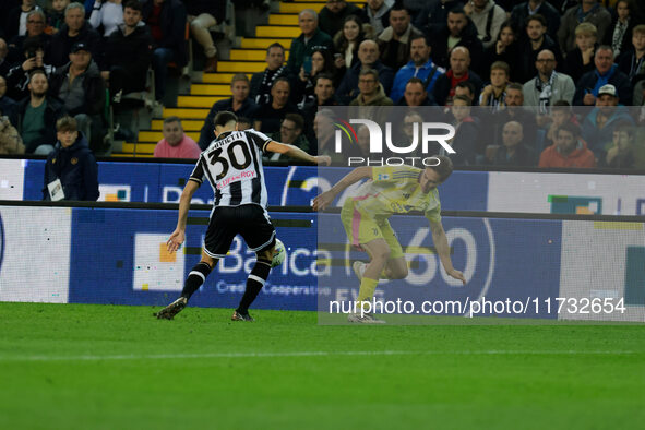 Kenan Yildiz of Juventus plays against Lautaro Giannetti of Udinese during the Italian Serie A Enilive soccer championship match between Udi...