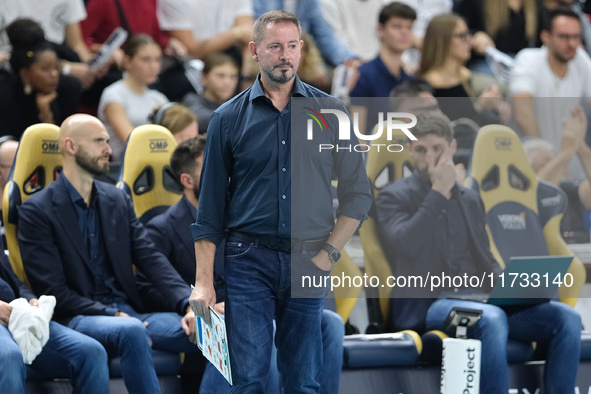 Alberto Giuliani is the head coach of Valsa Group Modena during the match between Rana Verona and Valsa Group Modena in the regular season o...