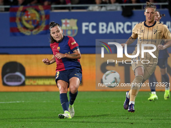 Claudia Pina plays during the match between FC Barcelona Women and SD Eibar Women, corresponding to week 8 of the Liga F, at the Johan Cruyf...