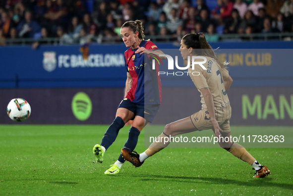 Ona Batlle and Patri Ojeda play during the match between FC Barcelona Women and SD Eibar Women, corresponding to week 8 of the Liga F, at th...