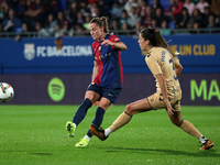 Ona Batlle and Patri Ojeda play during the match between FC Barcelona Women and SD Eibar Women, corresponding to week 8 of the Liga F, at th...