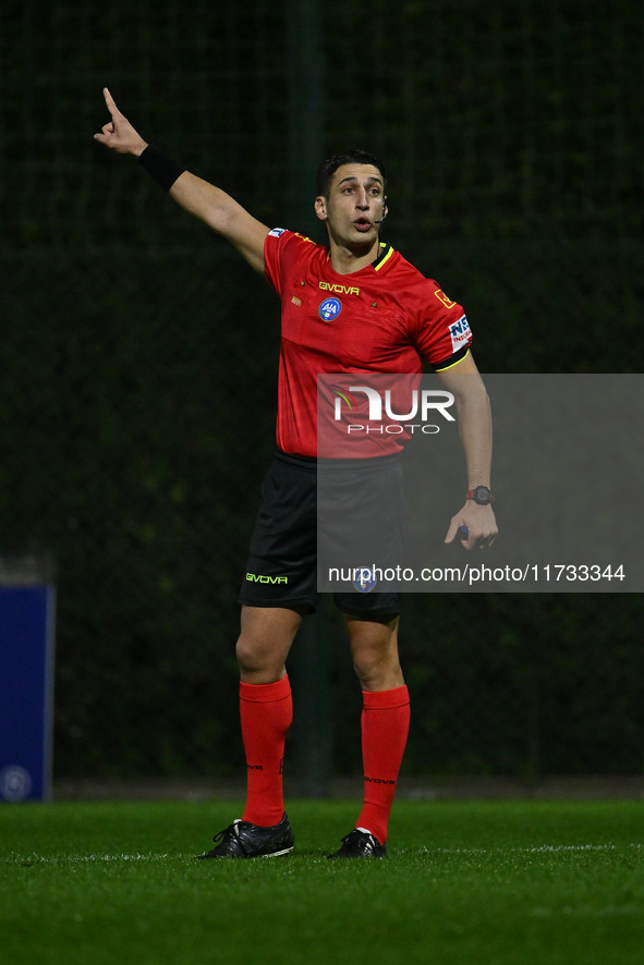 Referee Gianmarco Vailati officiates during the 8th day of the Serie A Femminile eBay Championship between S.S. Lazio and F.C. Como at the M...